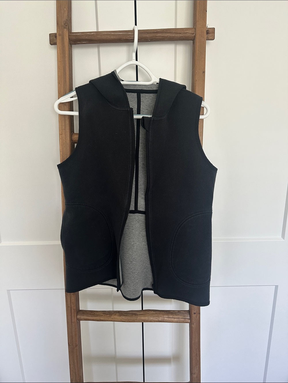 lululemon athletica Black Sleeveless Zip Hoodie Vest